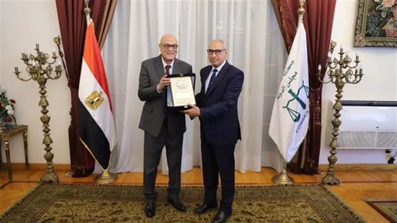 جانب من الحدث 