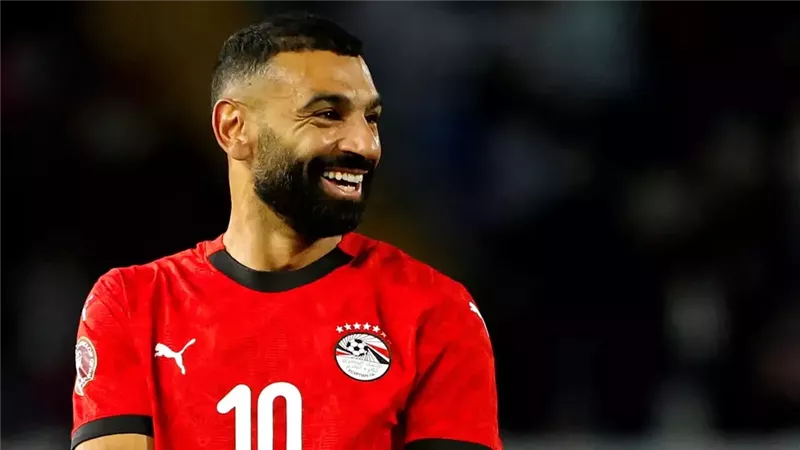 محمد صلاح قائد منتخب