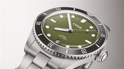 أوريس تكشف عن Divers Date بالأخضر الزيتوني.. تحية عصرية لأول ساعة غوص بتاريخها