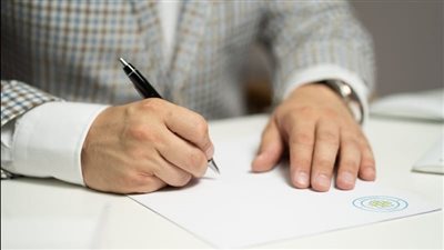 للمصريين بالخارج.. كيفية عمل توكيل رسمي للمغتربين خارج البلاد