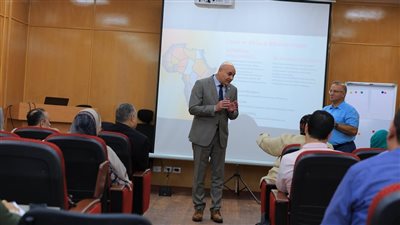 رئيس جامعة مدينة السادات يشهد ورشة متخصصة حول إعداد المشروعات البحثية