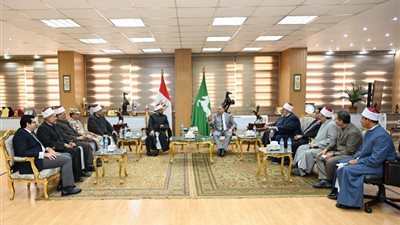 محافظ الشرقية يستقبل الأمين العام المساعد للدعوة والإعلام الديني بمجمع البحوث