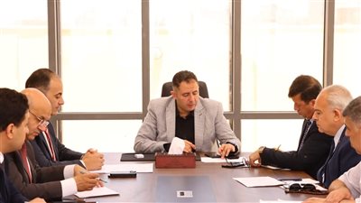 محافظ دمياط يتابع تقنين أراضي الدولة والتصالح ومعدلات تنفيذ الموجة 29