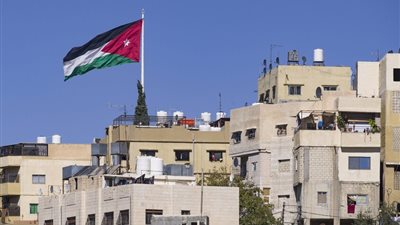 رئيس الوزراء الأردني يوجه بنقل جثامين ضحايا حادث نويبع والمصابين إلى المملكة 