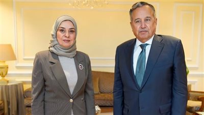 نبيل فهمي يبحث مع سفيرة البحرين تعزيز العمل العربي المشترك