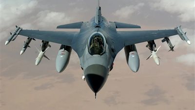 أوكرانيا تعلن فقدان مقاتلة F-16 خلال مهمة لاعتراض أهداف روسية