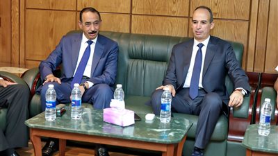 بالصور.. محافظ سوهاج يهنئ مدير الأمن الجديد بتوليه مهام منصبه