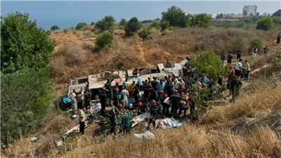 كارثة على طرق الجزائر.. مصرع 25 شخصا وإصابة 44 في انقلاب حافلة بولاية بومرداس
