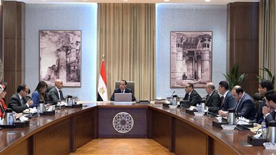 الحكومة: توسيع قاعدة الشراكة مع القطاع الخاص لتشغيل المدارس الفنية والنهوض بها