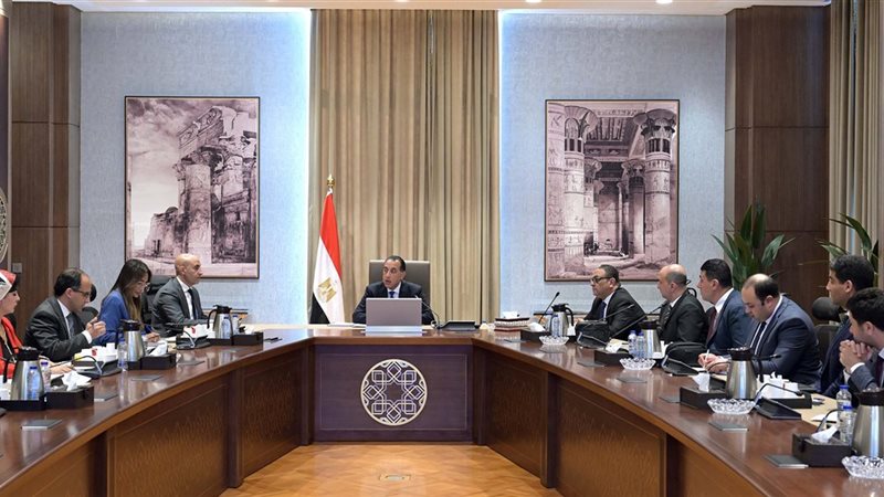 وزير التعليم في اجتماع