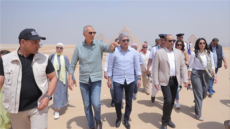 جانب من الزيارة