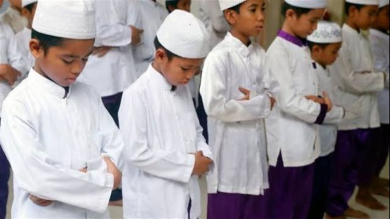 امامة الصبي في الصلاة