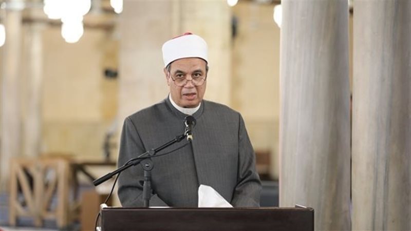 المشرف على أروقة