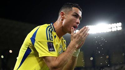 هل يرتدي كريستيانو رونالدو قميص الأهلي في كأس العالم للأندية؟
