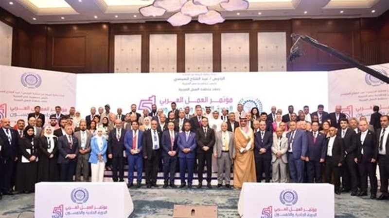 المكرمين 
