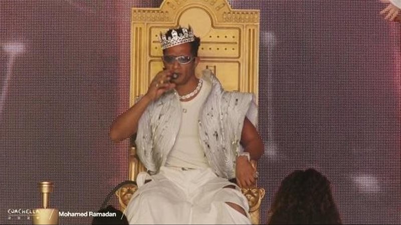 محمد رمضان بتوقيع