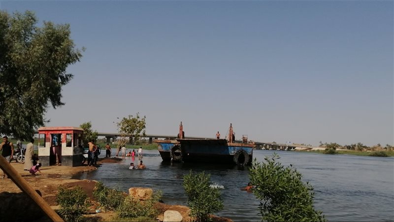 ضفاف نهر النيل بقنا