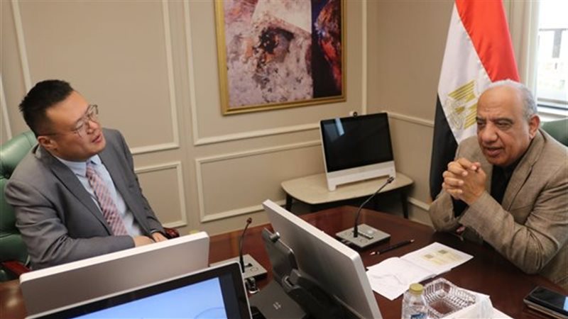 وزير الكهرباء وتومبسون