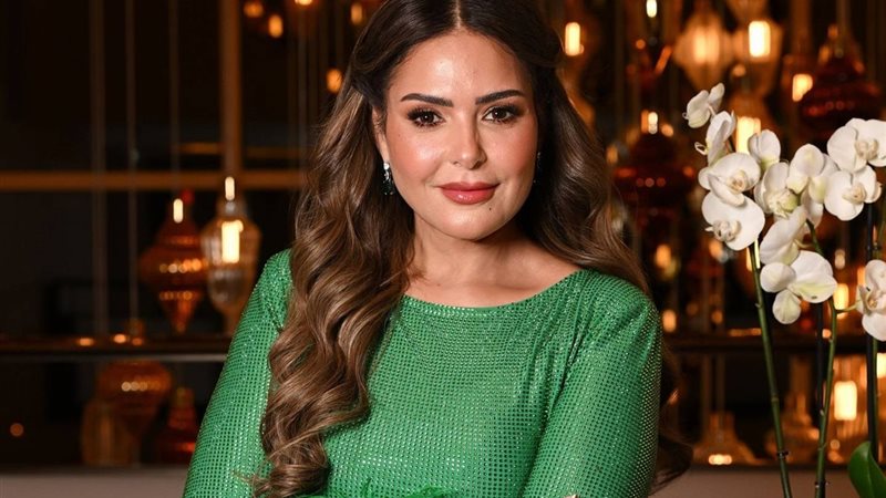 الفنانة صابرين