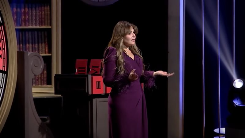 الفنانة صابرين