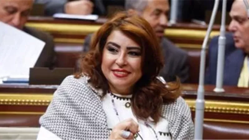 غادة عجمي