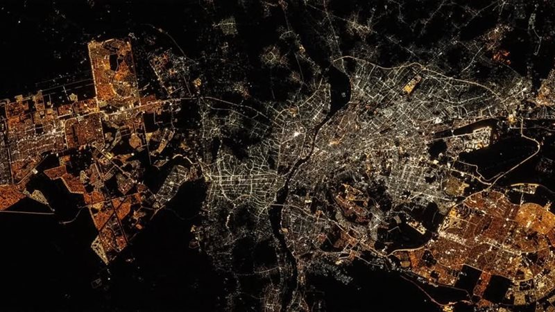 القاهرة من محطة الفضاء