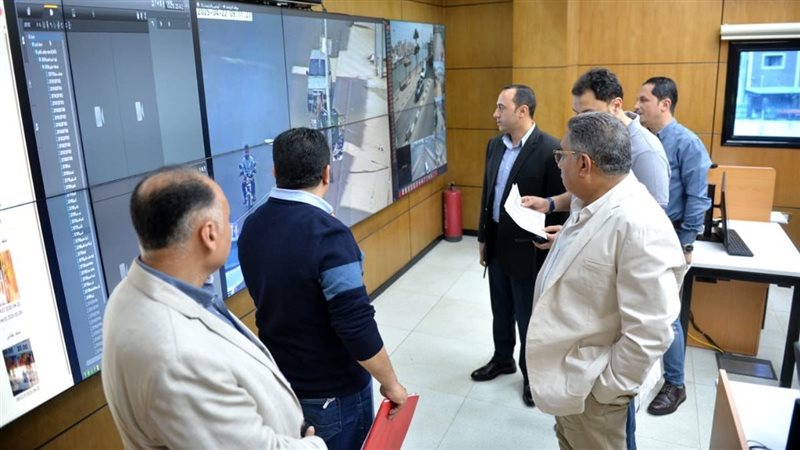 أثناء متابعة المحافظ