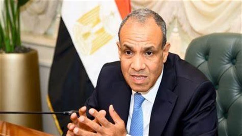 وزير الخارجية الدكتور