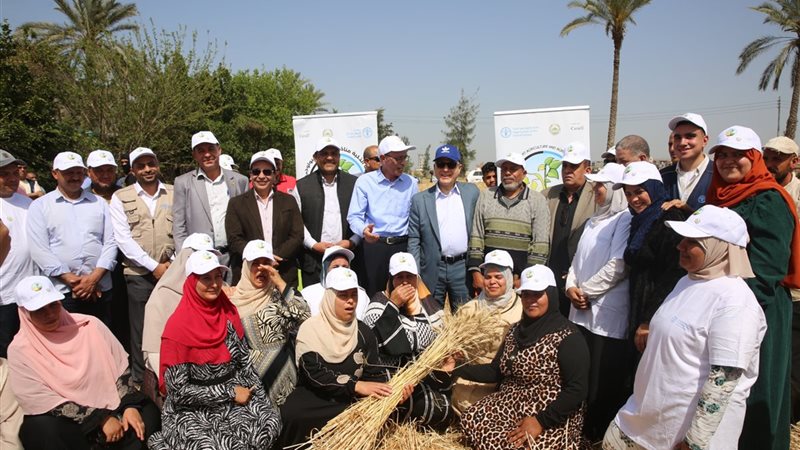 محافظ كفرالشيخ اثناء