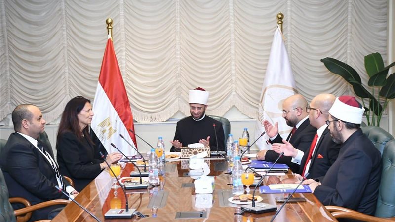وزير الأوقاف ووفد