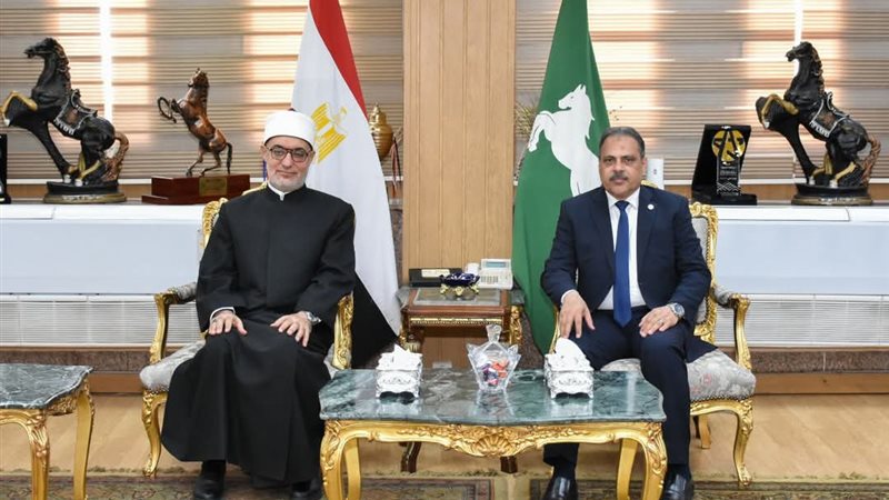 المحافظ والمفتي