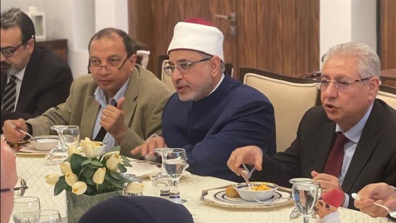الدكتور سلامة داود