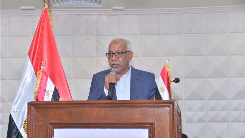 عبد المنعم الجمل