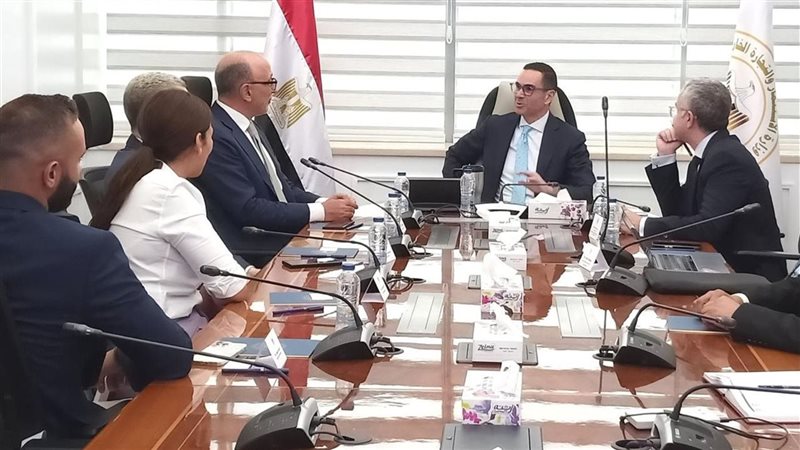 وزير الاستثمار
