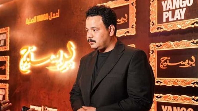 مصطفي غريب 