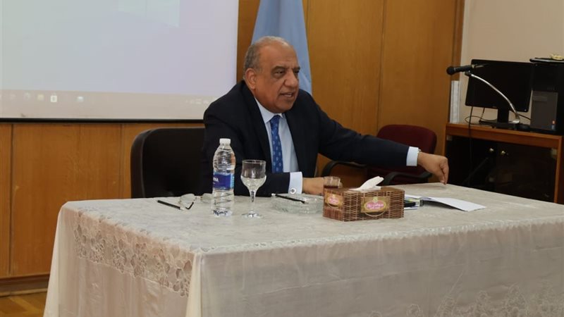 وزير الكهرباء