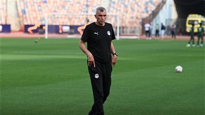 قبل لقاء جنوب إفريقيا.. أسامة نبيه يشيد بروح منتخب الشباب