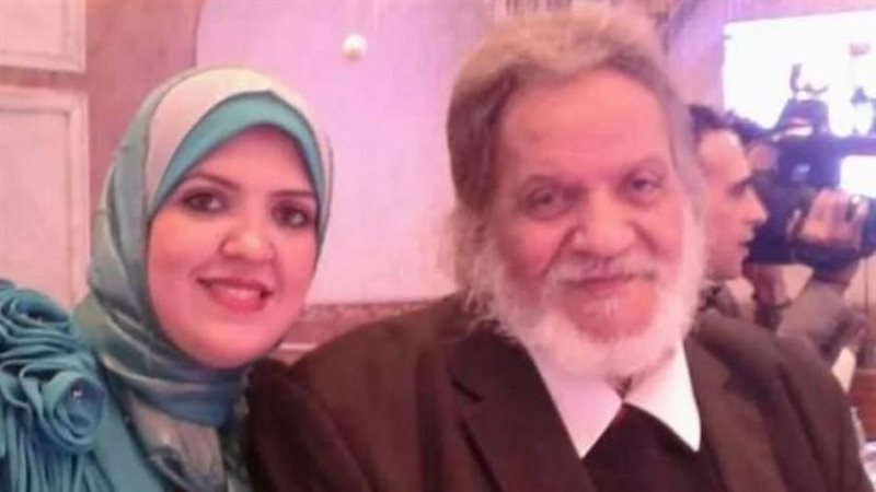 حمزة الشيمي وابنته