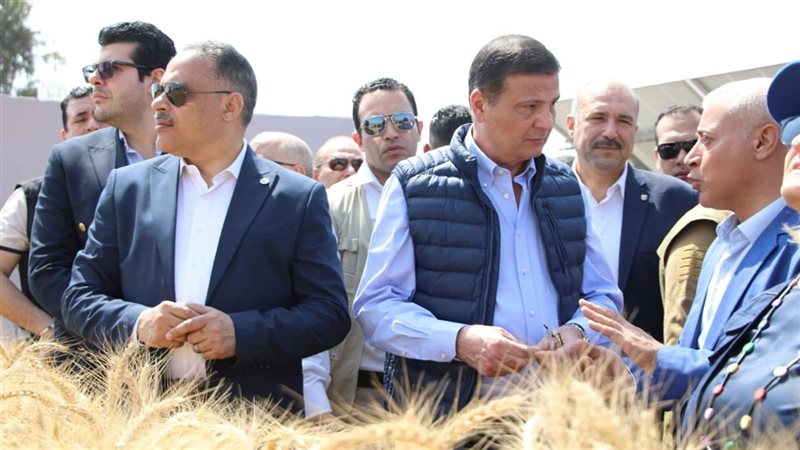 وزير الزراعة فى افتتاح