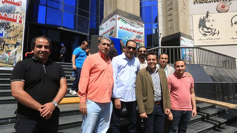 الصحفي محمد السيد