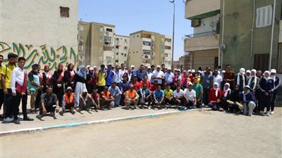 انطلاق أولى فعاليات مبادرة «سويسنا أجمل بينا» بحي فيصل بمشاركة طلاب الجامعة 