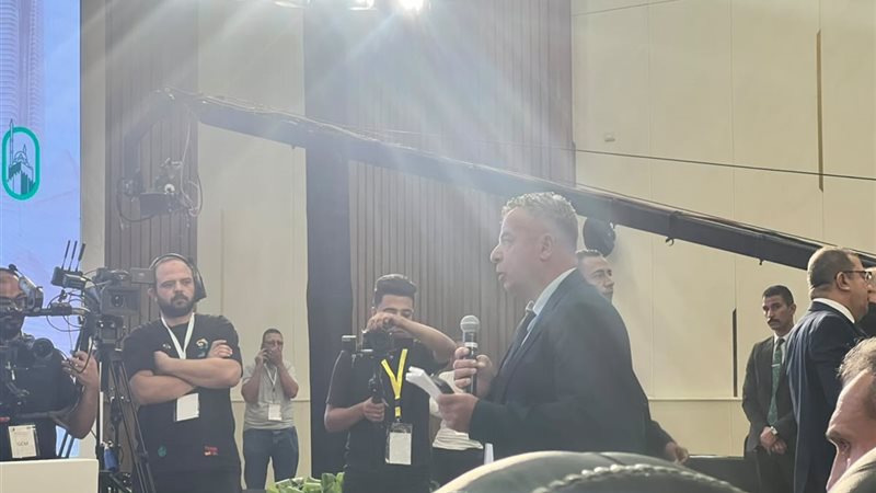 أيمن علام أمين مؤتمر