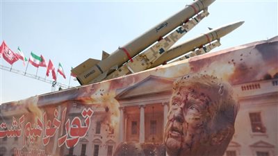 بوليتيكو: سوء تقدير واشنطن لإيران عمّق أخطاء إدارة ترامب