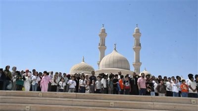 مسجد مصر يستقبل أكثر من 100 طفل من حفظة القرآن في جولة تثقيفية