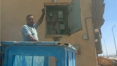 رفع كفاءة الإنارة بقرية عامر ومدخل الكيلو 46 ضمن خطة تطوير الخدمات بحي الجناين