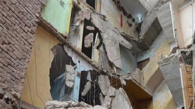 محافظة القاهرة: إخلاء 3 أسر بعد سقوط جزئي بعقار في روض الفرج