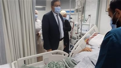 في جولة صباحية مفاجئة.. وكيل صحة المنوفية يتفقد مستشفى 