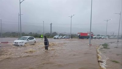 من الحرائق إلى الفيضانات.. تقلبات جوية تضرب الجزائر |فيديو