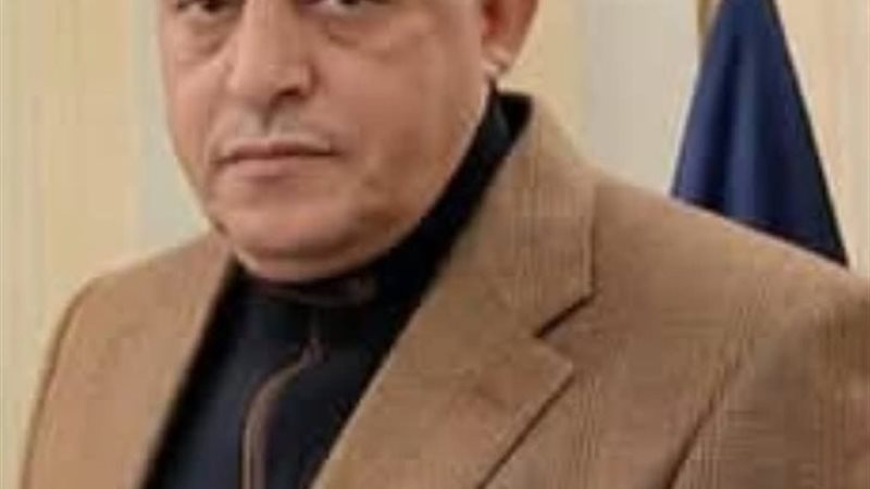 اللواء رشاد فاروق