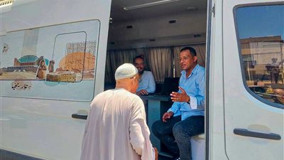 وصول المركز التكنولوجي المتنقل لميدان عبدالمنعم رياض لتقديم الخدمات الحكومية